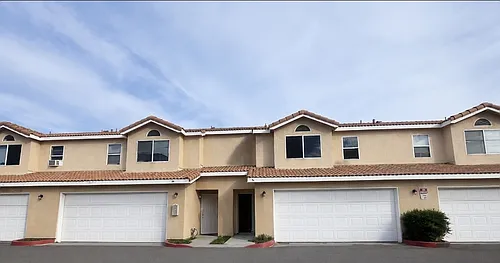 1420 E Date St Photo 1