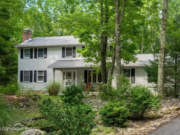 214 Majestic Dr, Saylorsburg, PA 18353