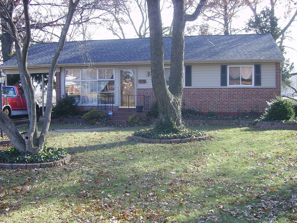 1st image of 604 Santen Dr