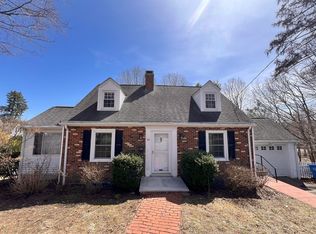 44 Linden Park Dr, Waltham, MA 02452