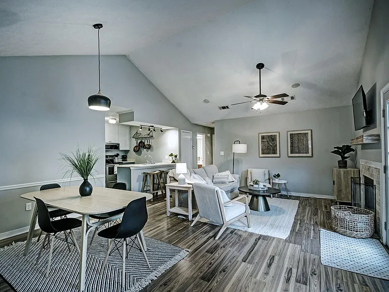 5 Brandy Village Cv — Photo 17