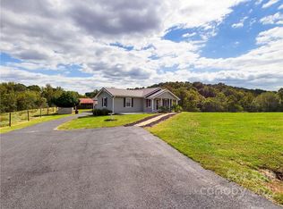 1088 Snow Hill Church Cir, Dobson, NC 27017