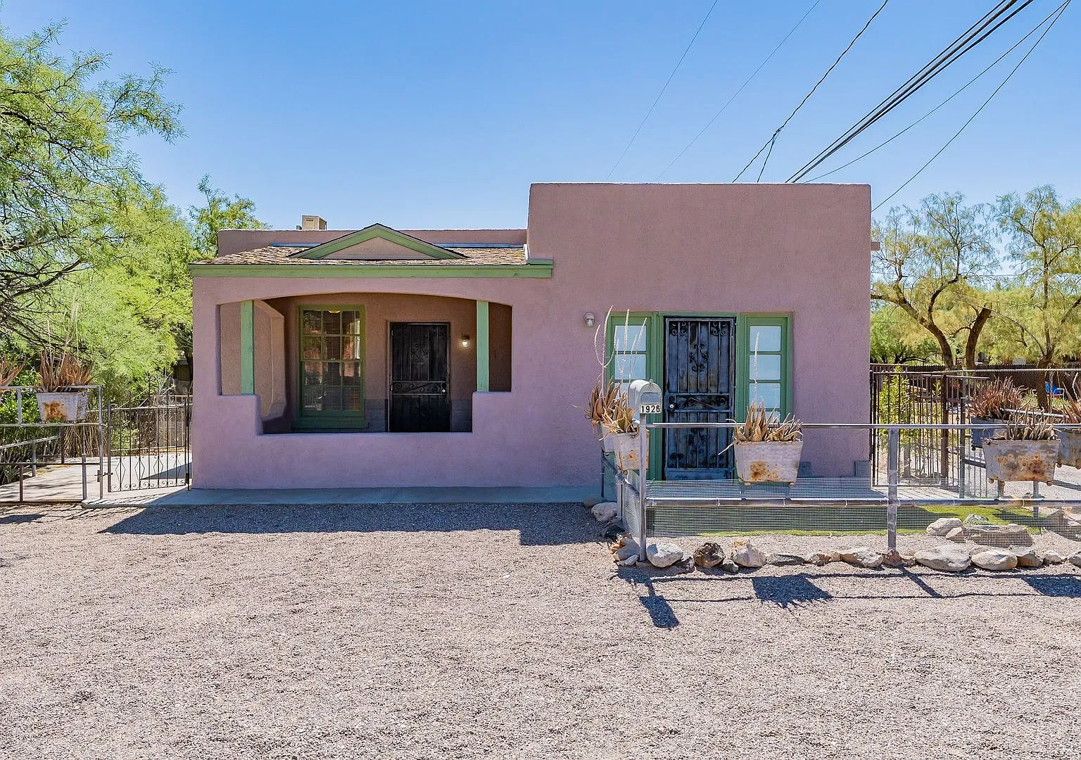 1926 N. Fremont Ave. — Photo 4