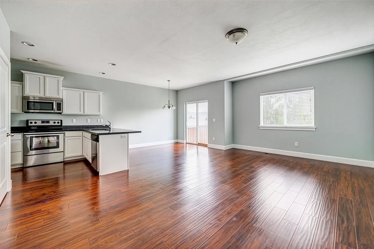 Building Photo - 4251 N Cresthaven Ln W