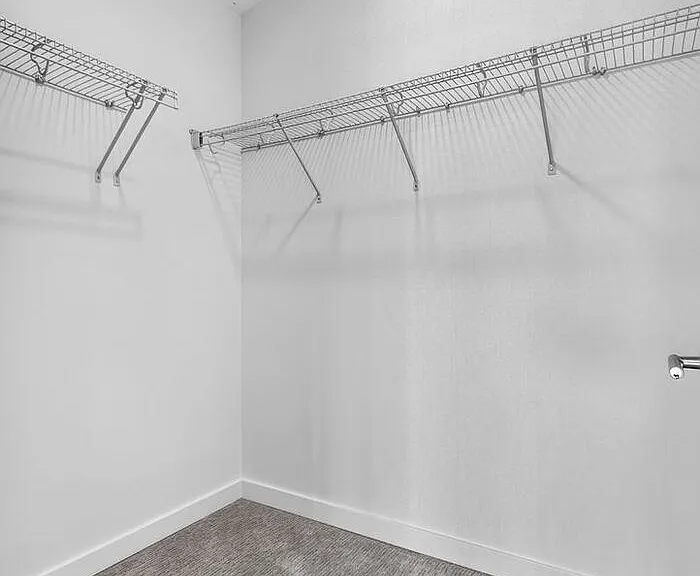 3819 S Cloverdale St — Photo 38