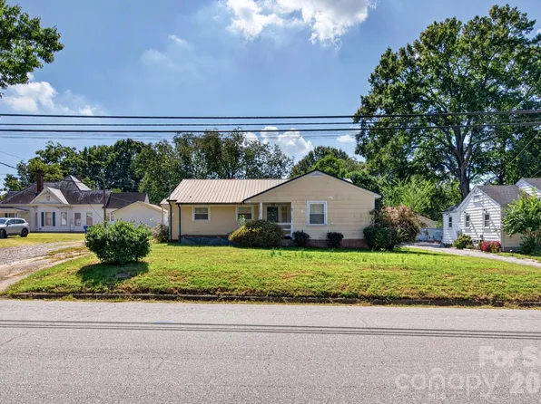 633 Oak St, Mooresville, NC 28115