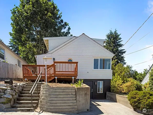 1137 Marguerite Ave, Bremerton, WA 98337