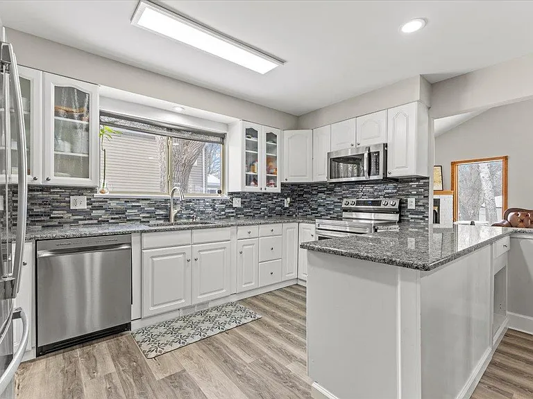 2931 Wisconsin Rd — Photo 36