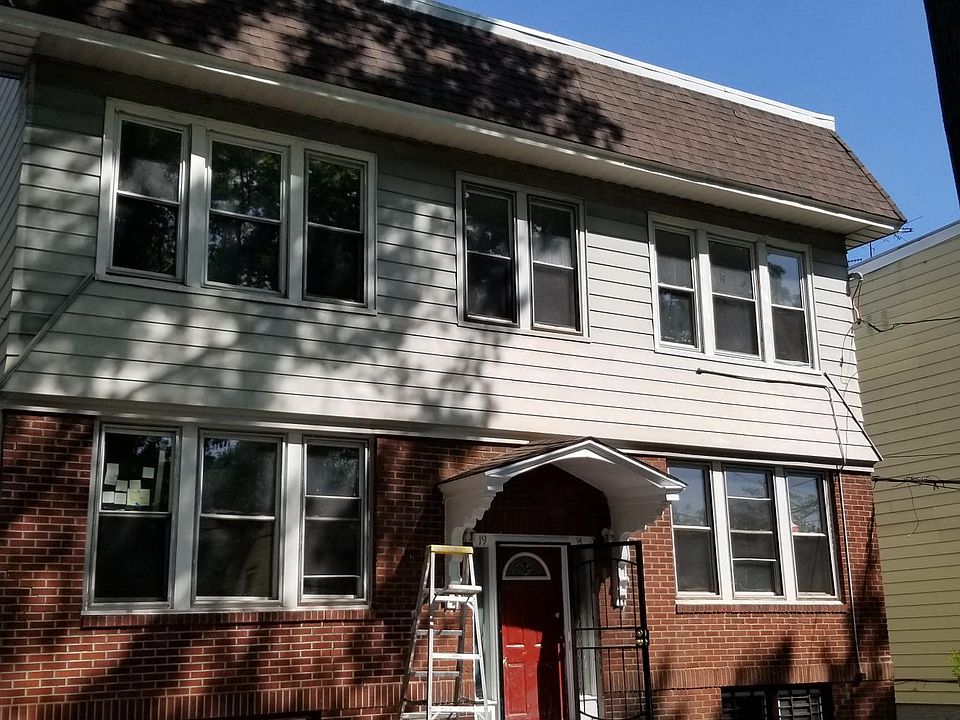 1st image of 17-19 Essex St
