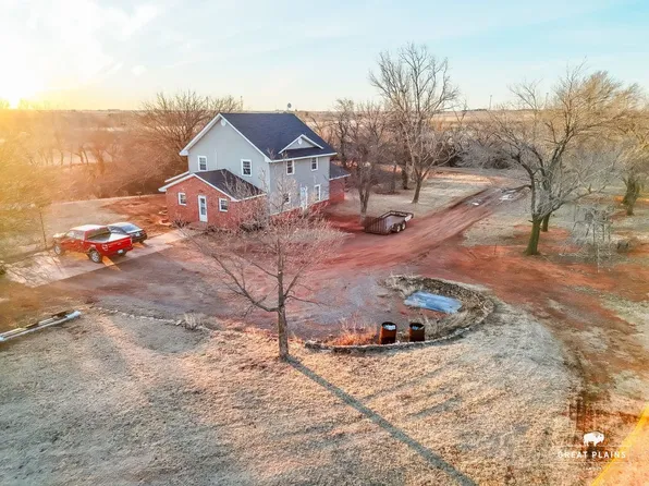 12499 N 2220th Rd, Cordell, OK 73632