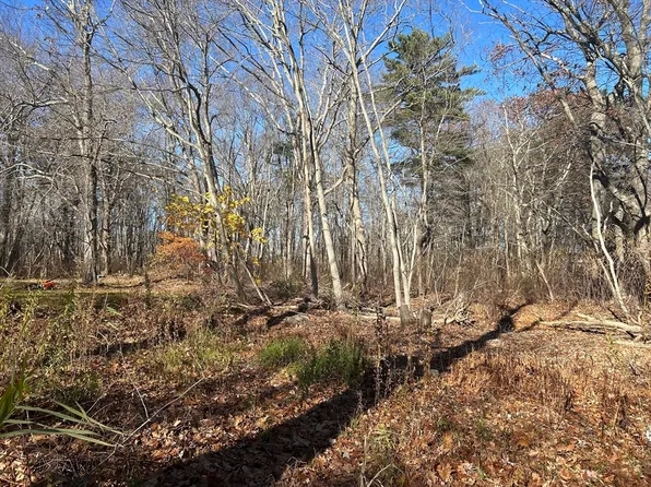 127 Beach Rd, Salisbury, MA 01952