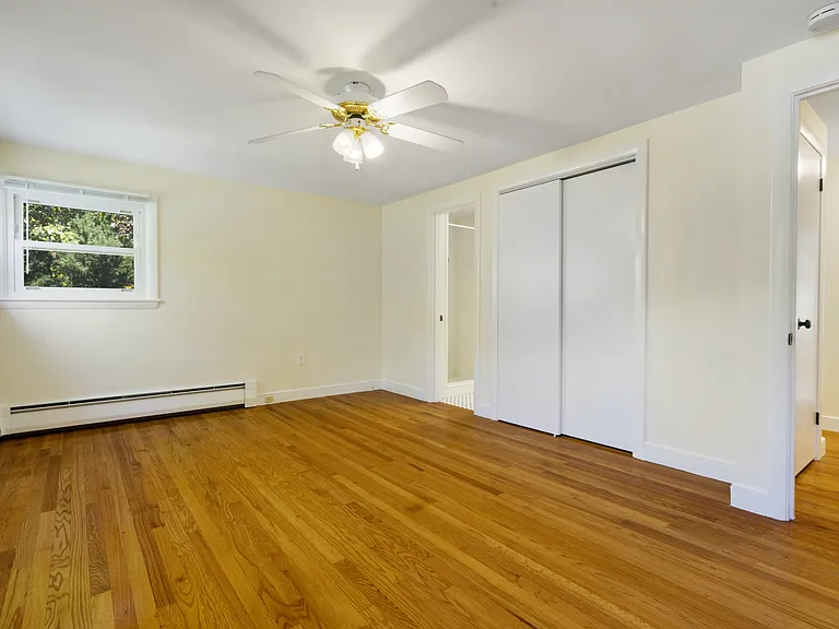 27 Hermon St — Photo 15