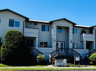 411 6th Ave N APT 1, Edmonds, WA 98020