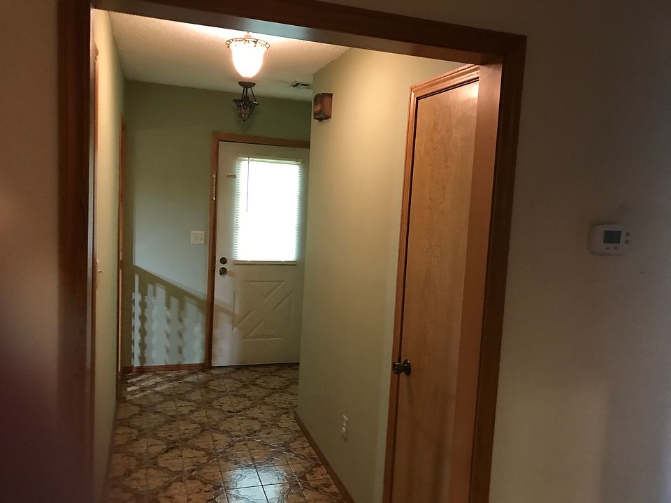 2nd image of 19 Maple Rd