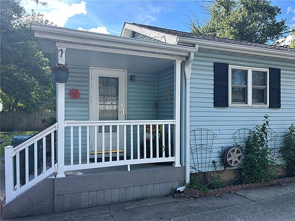4th image of 2405 E Geddes Ave