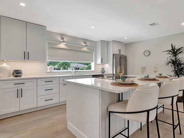 359 Beacon St — Photo 10