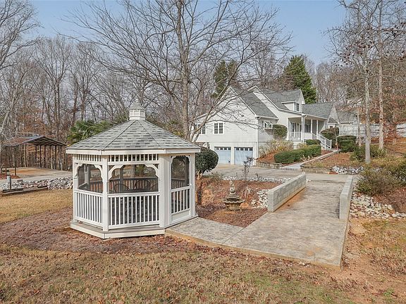 5th image of 206 Westwind Harbour Dr