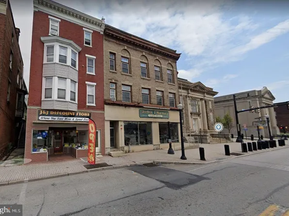 19 N Front St, Harrisburg, PA 17113