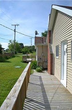 3rd image of 3708 Hilltop Dr