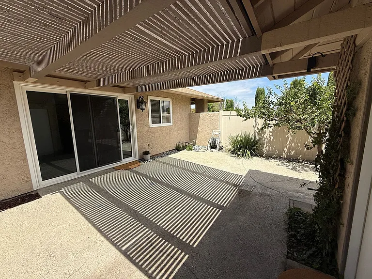 26180 Rainbow Glen Dr — Photo 19
