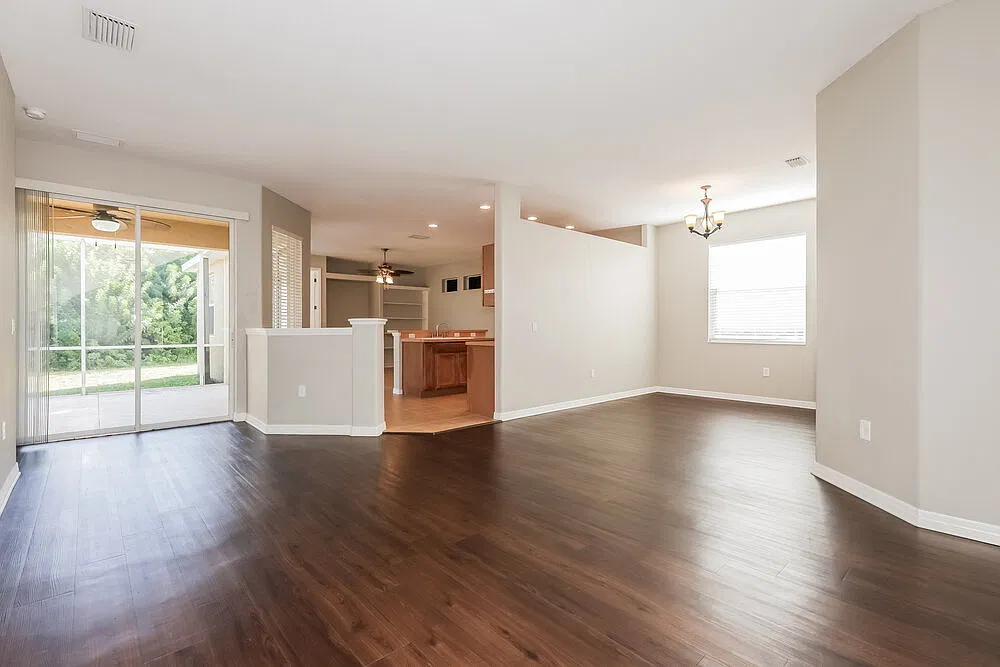 3 bed, 2.0 bath, 2073 sqft, $2,860 — Photo 4