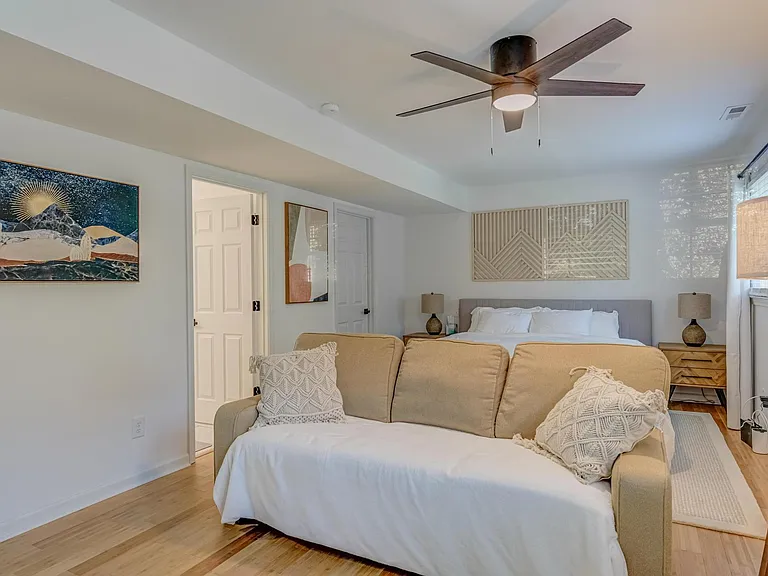 5600 Laniel Ct — Photo 13