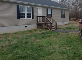 509 Whitehall Rd, Montross, VA 22520