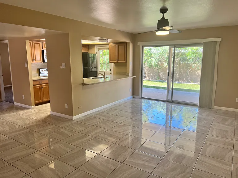 602 E Lodge Dr — Photo 16
