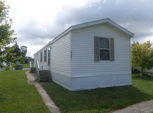 2664 Cour Regis St, Saint Clair, MI 48079