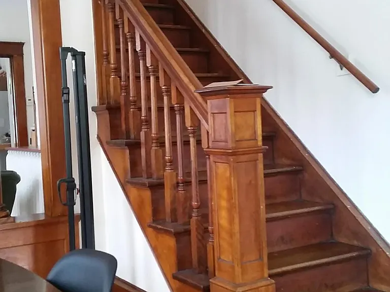 Stairs to upper level