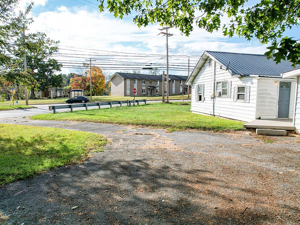 2200 E Unaka Ave, Johnson City, TN 37601 MLS 9958490 Zillow