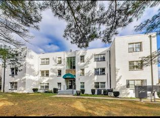 26040 Woodfield Rd APT 10, Damascus, MD 20872