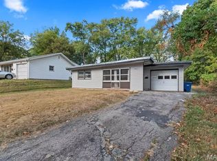 3937 Madeline Dr, Saint Louis, MO 63114