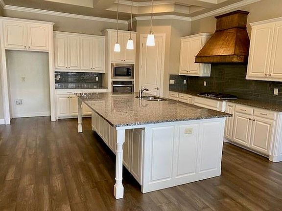 4th image of 2426 Kuykendall Dr