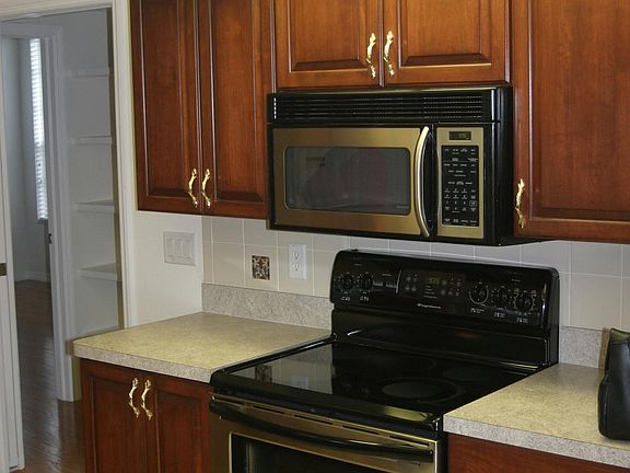 5th image of 13520 Plantation Lake Cir