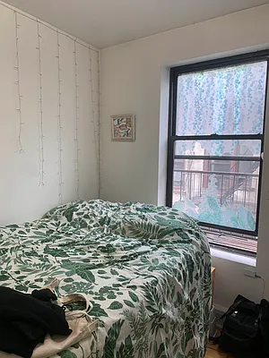 Rented by M.Grossman R.E. Management | media 12