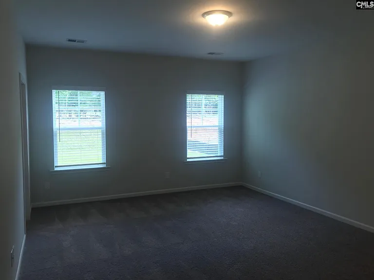 1355 Tamarind Ln — Photo 9