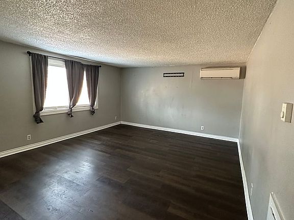 2nd image of 161 SE Suksdorf St