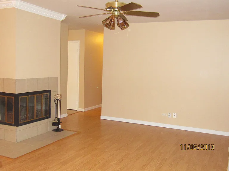 424 Tanglewood Ct — Photo 3