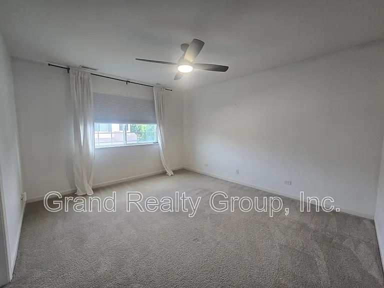 376 S Jade Ln — Photo 9