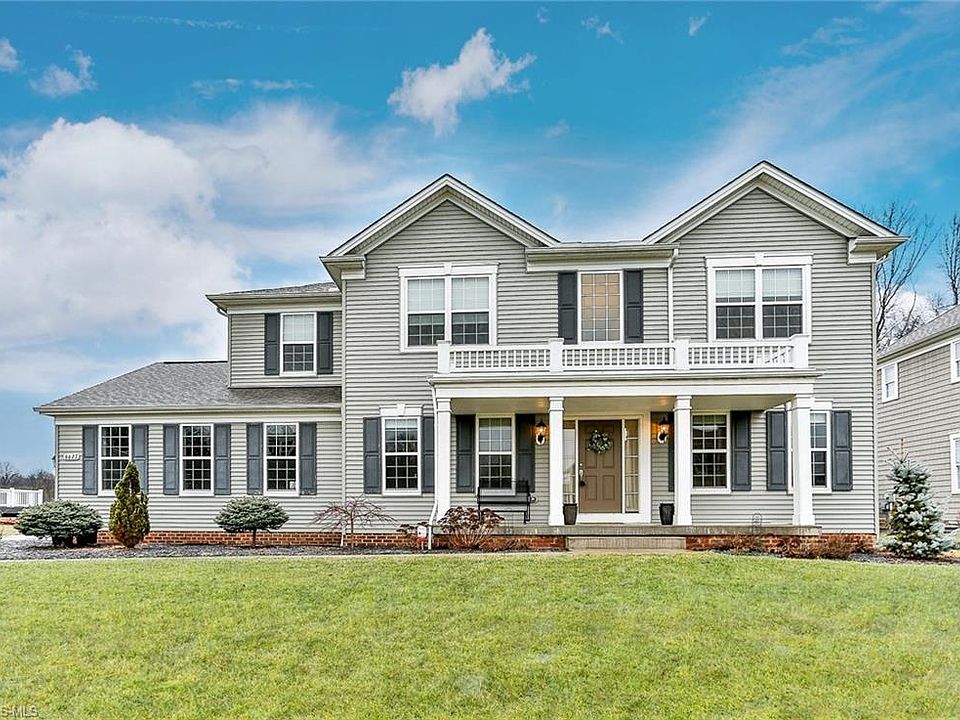 1st image of 6627 Regal Woods Dr