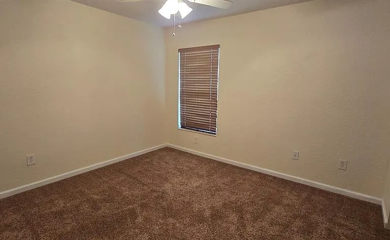 4085 SW 49th Ave — Photo 12
