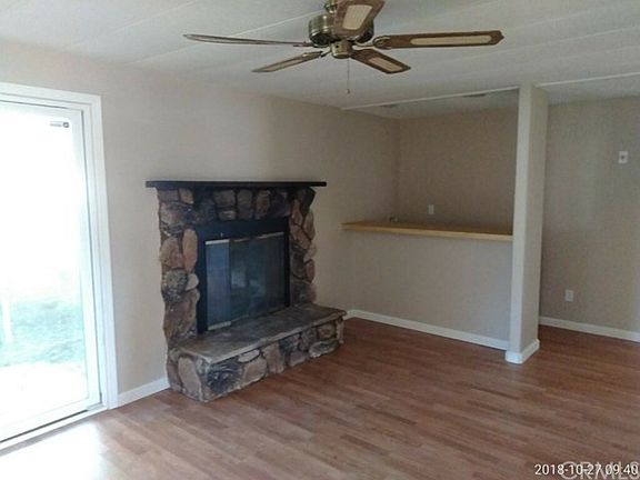 5th image of 17074 Esperanza Dr