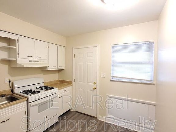 2nd image of 19 S Weyant Ave #F