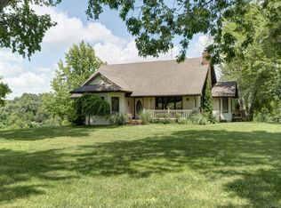 1868 N Haseltine Rd, Brookline, MO 65619