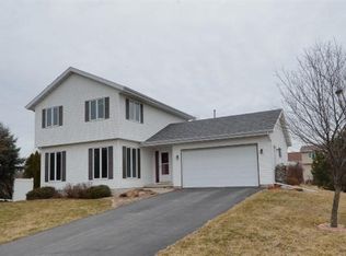 9 Lynville Ct, Madison, WI 53719