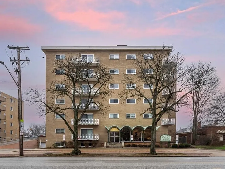 14567 Madison Ave #609