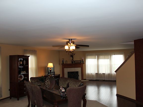 4th image of 645 Winston Dr