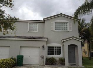 1900 SW 102nd Ter, Miramar, FL 33025