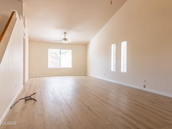 4th image of 10180 E Kensington Dr